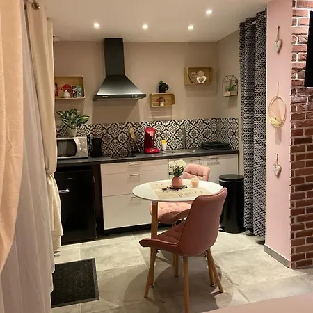 Les Nids De La Baie Favières