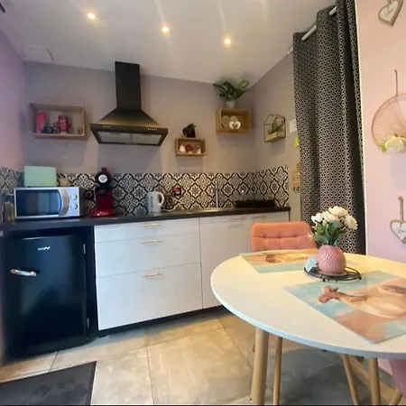 Bed & Breakfast Les Nids De La Baie Favières