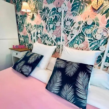 Bed & Breakfast Les Nids De La Baie 3*